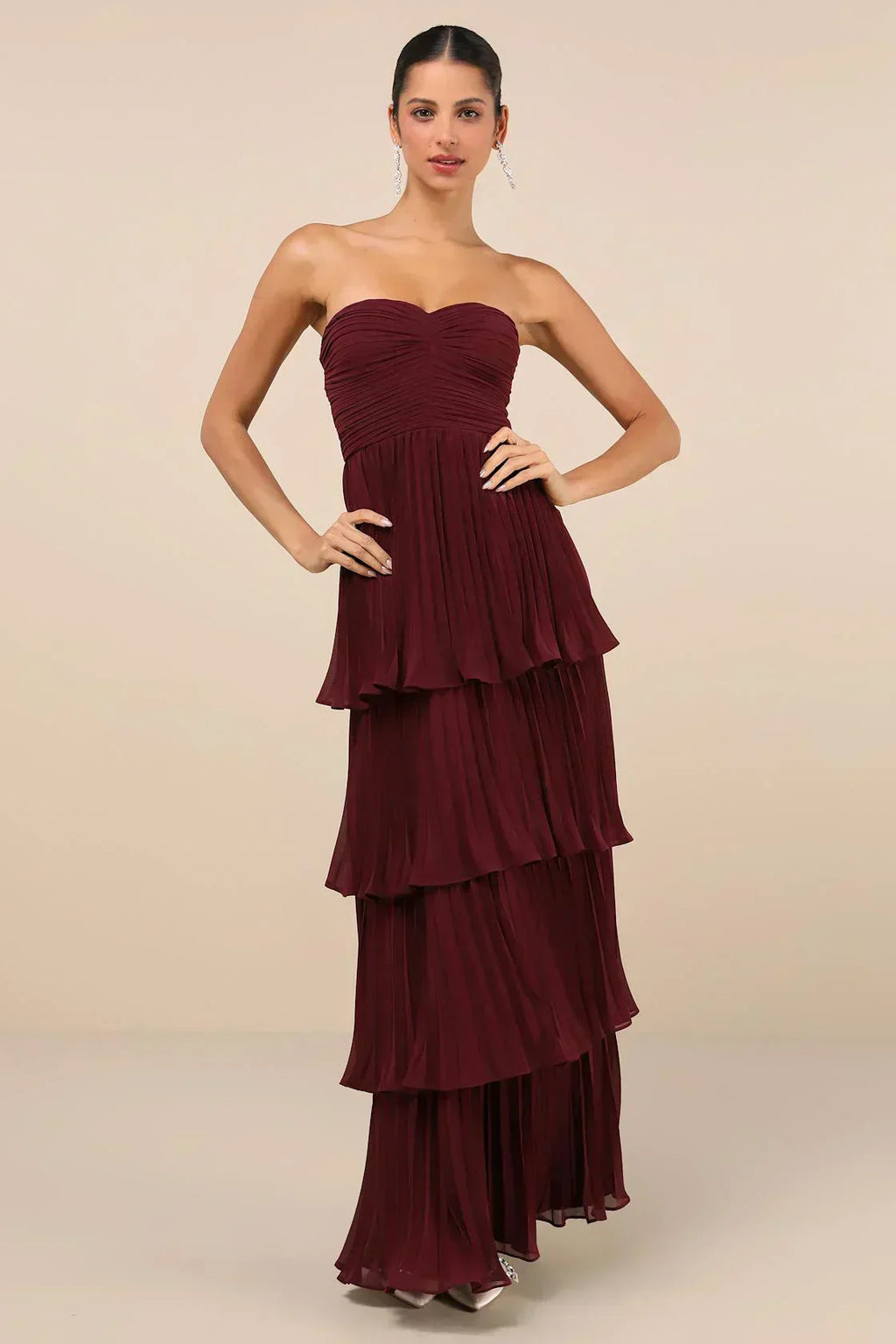 Bordo Bir Gece – Katmanlı Straplez Maxi Elbise