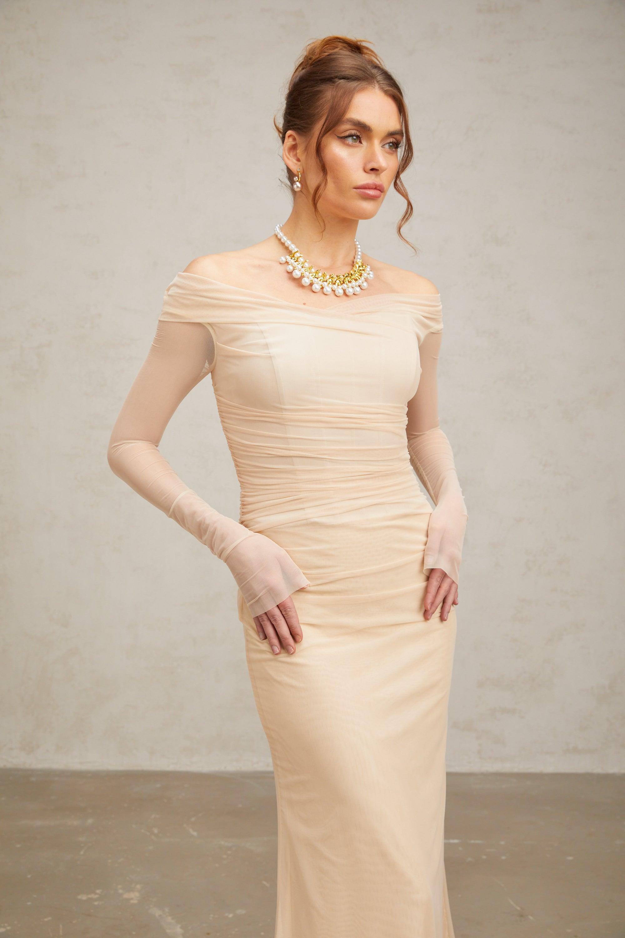 Elegance Aura Omuz Dekolteli Tül Uzun Elbise