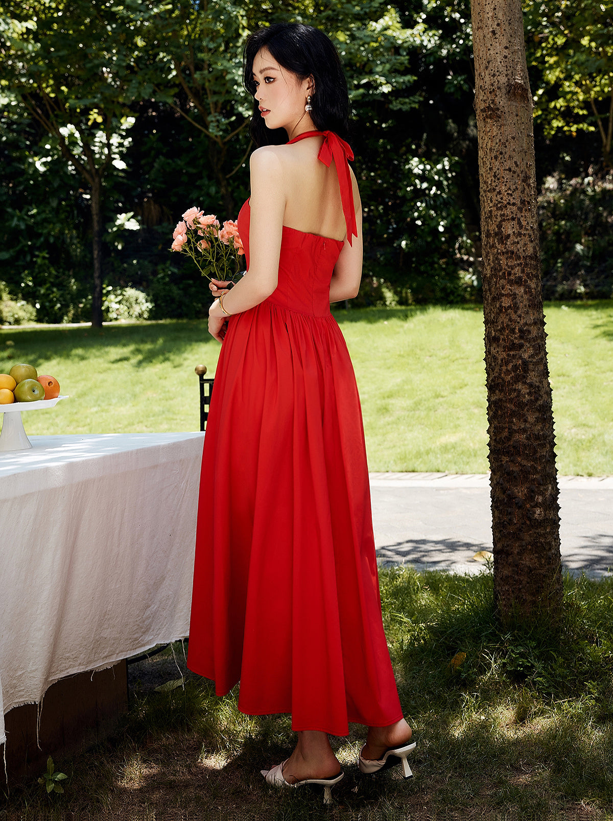 Halter Sweetheart Pileli Midi Elbise