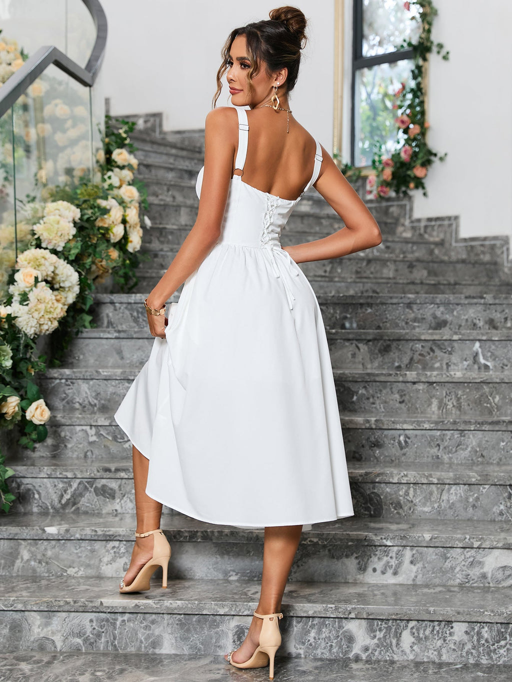 Düğme Detaylı Askılı Midi Elbise