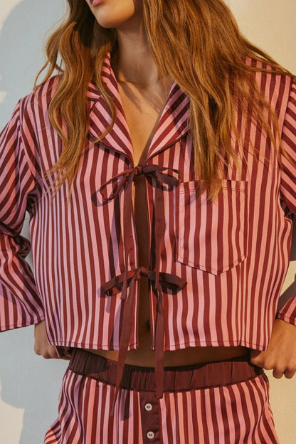 Çizgili Bağcıklı Saten Pijama