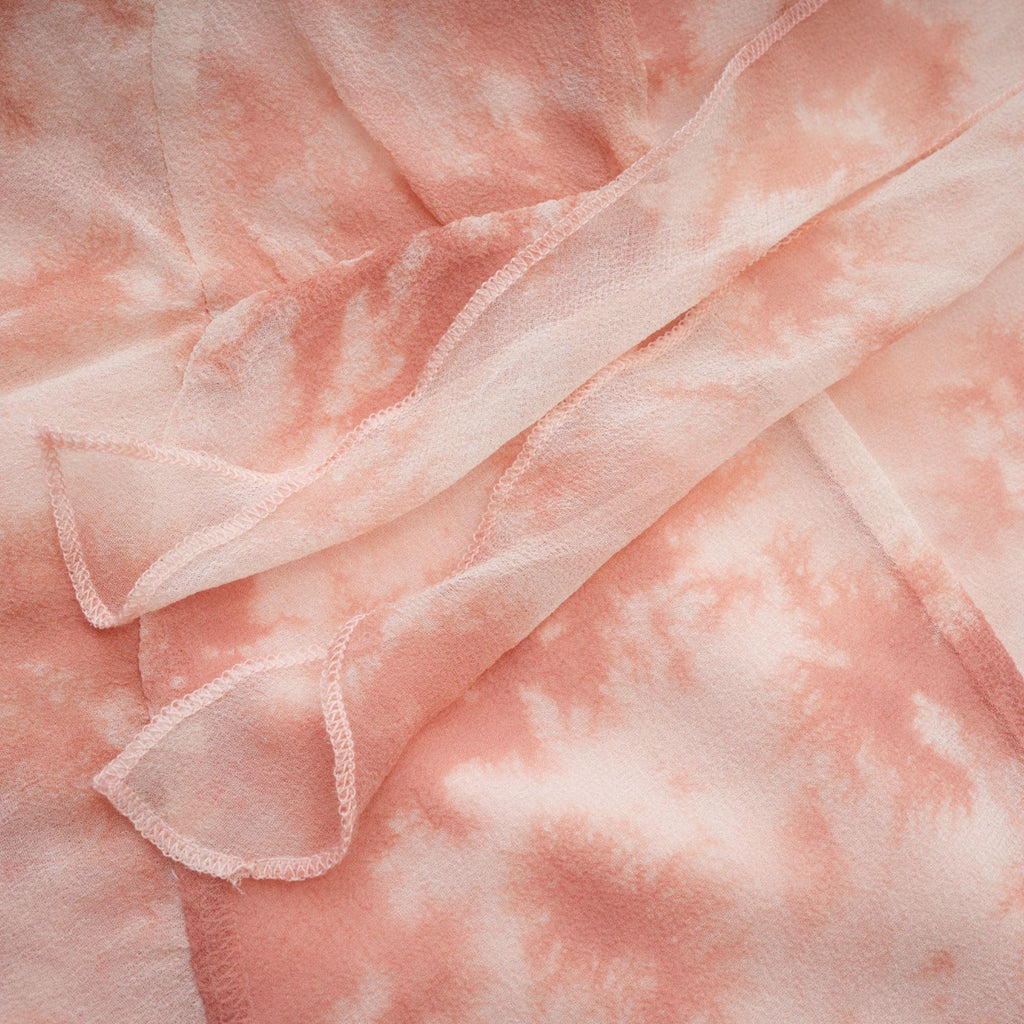 Masum Bir Yaz – Gül Detaylı Mini Elbise