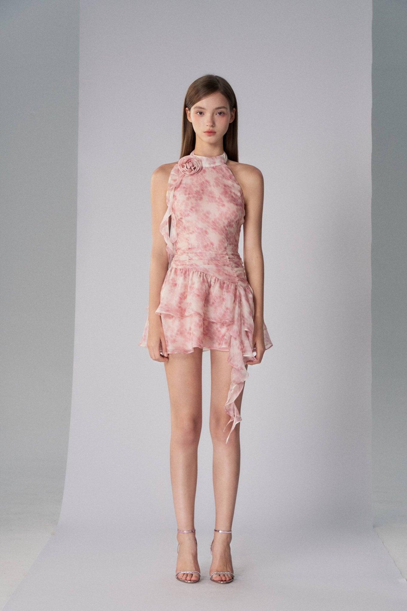 Masum Bir Yaz – Gül Detaylı Mini Elbise